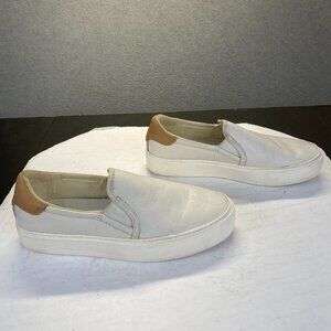 UGG Australia Slip-Ons Women's White Leather Low‎ Cut Sneakers Size 7